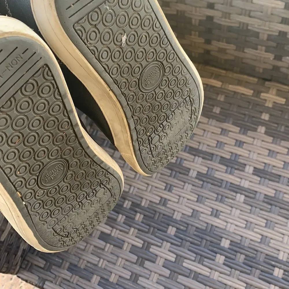 Boy sneakers